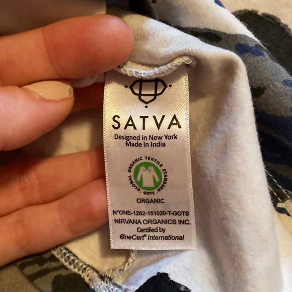 Satva Organic Cotton Tank - Picture 4 of 5